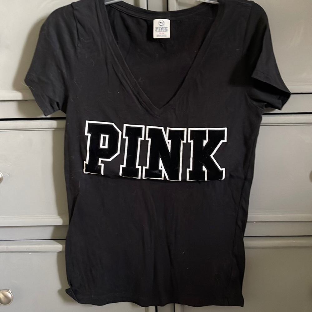 Perfectly used Victoria’s Secret PINK shirt. Size M